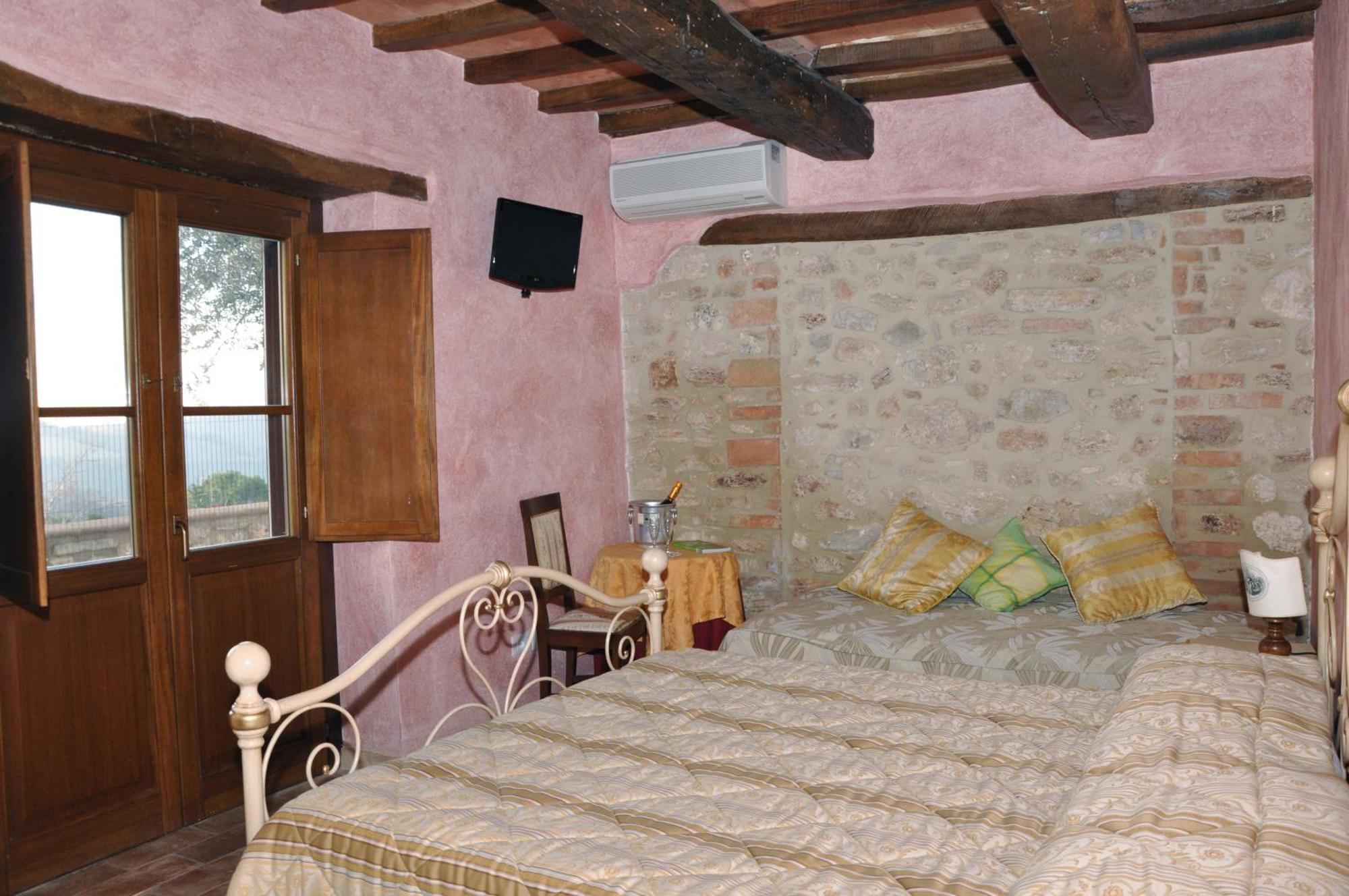 Agriturismo La Casella San Terenziano Exterior foto